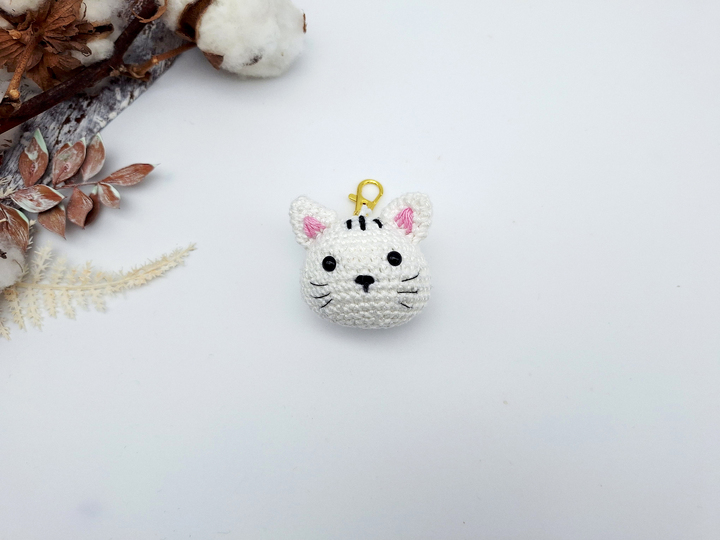 Cat keychain - Crochet pattern, english