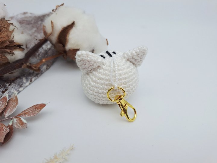 Cat keychain - Crochet pattern, english
