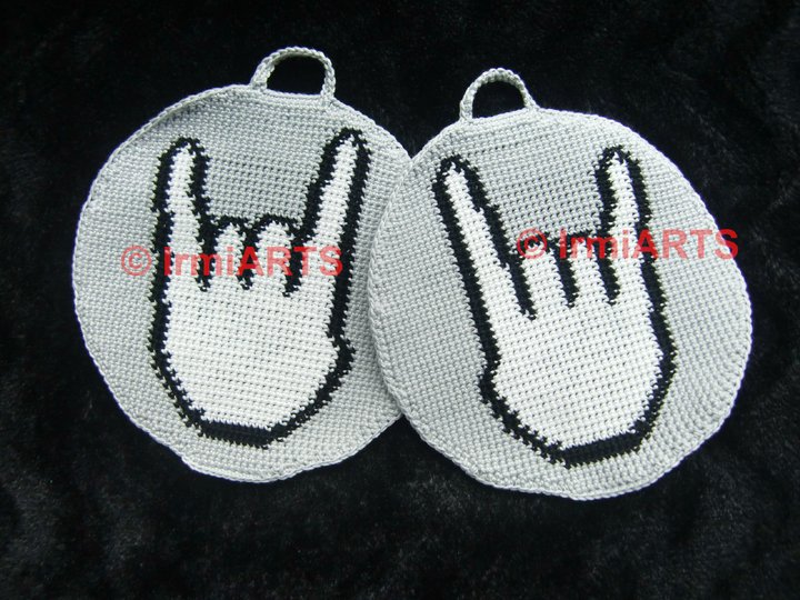 DIY crochet pattern for double-sided pot holders „Heavy Metal”