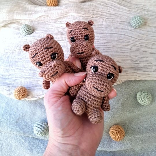 Crochet pattern hippo
