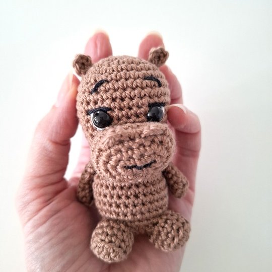 Crochet pattern hippo
