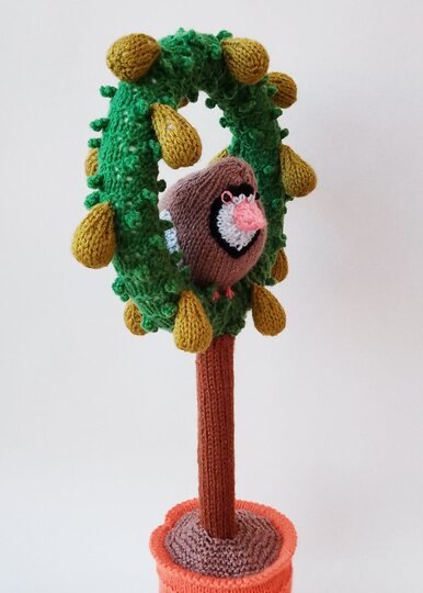 TeaCosyFolk's Partridge in a Pear Tree Table Decoration Knitting Pattern