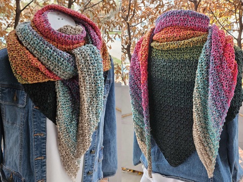 Mad Pearls - Häkelanleitung klassisches kuscheliges Dreieckstuch