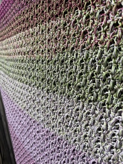 Mad Pearls - Häkelanleitung klassisches kuscheliges Dreieckstuch