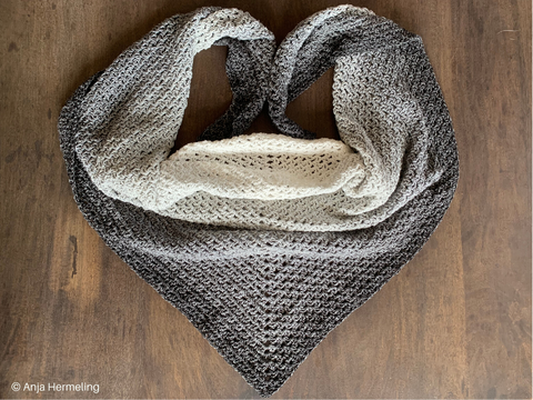 Leichtes Häkeltuch CLOUDY MORNING - jede Größe & jedes Garn