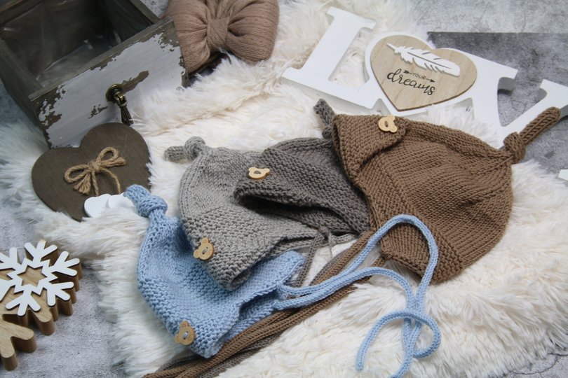 Strickanleitung Baby Mütze gestrickt mit Knoten No. 003