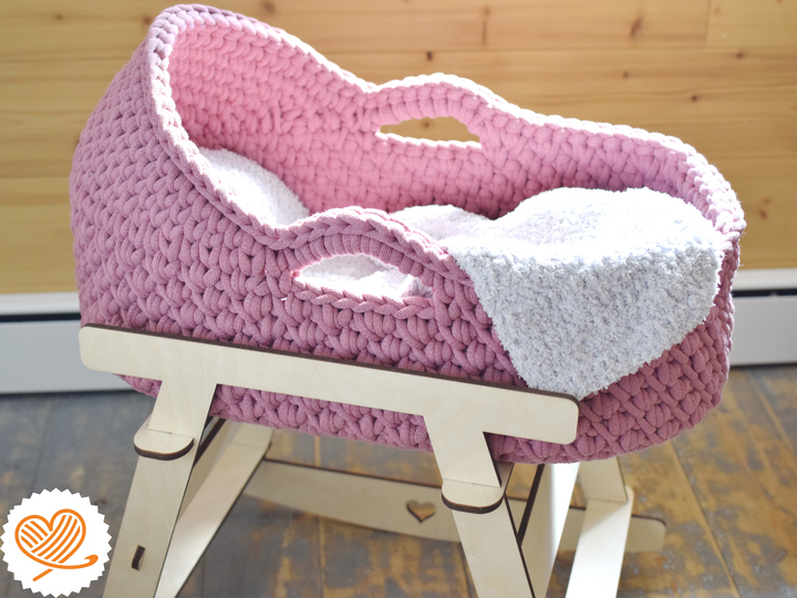 + FENIA + Crochet Moses basket with roof in all sizes with wooden base