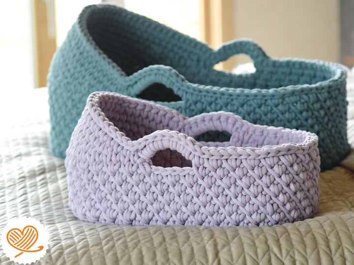 + FERIA + Crochet Moses basket with roof in all sizes with wooden base