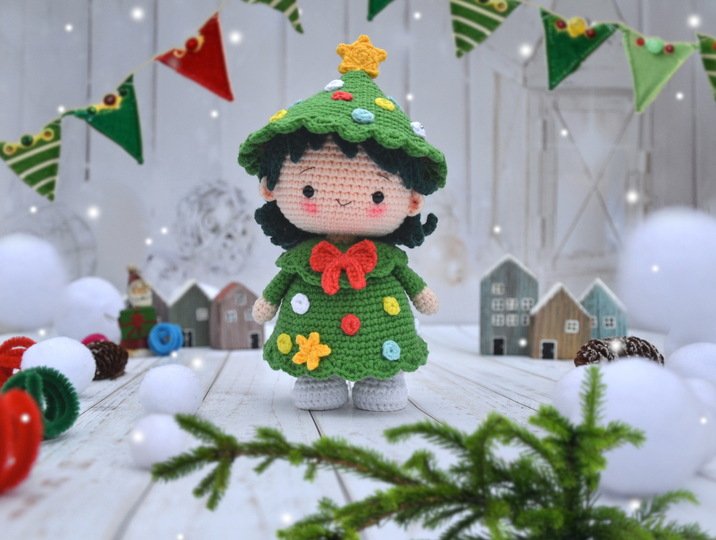 Crochet pattern Lumi the tiny Christmas doll