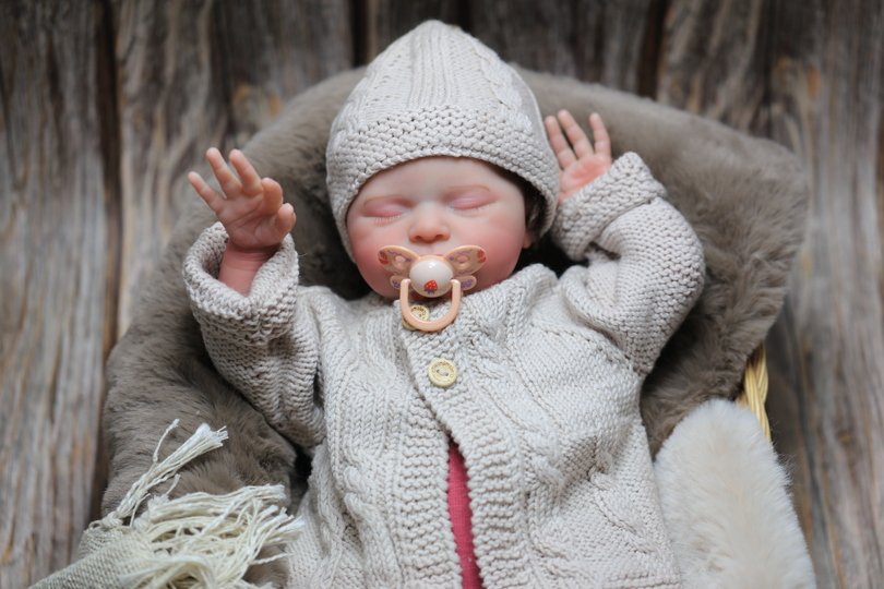 Baby Cardigan in A Form mit Mütze No. 006