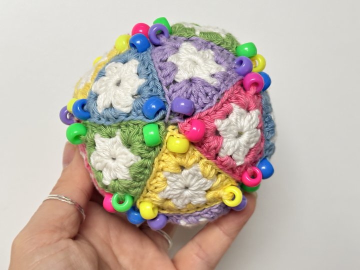 Fidget Stressball Ikosaeder, Ball Perlen häkeln, Fidget Spielzeug Amigurumi