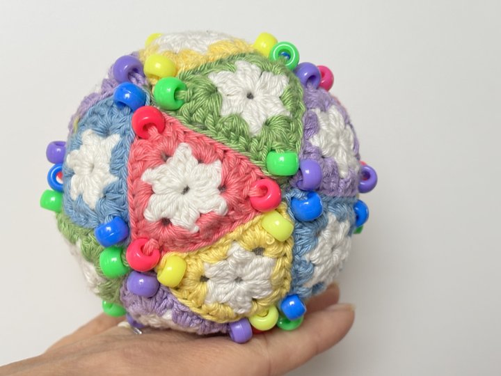 Fidget Stressball Ikosaeder, Ball Perlen häkeln, Fidget Spielzeug Amigurumi