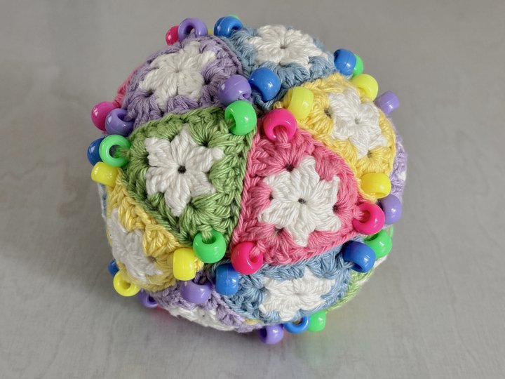 Fidget Stressball Ikosaeder, Ball Perlen häkeln, Fidget Spielzeug Amigurumi