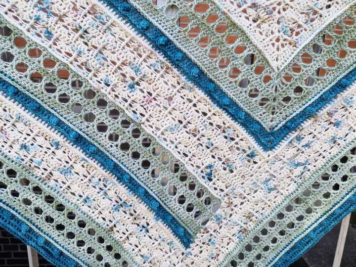 Häkelanleitung außergewöhnliches Tuch Dat Kuddel Muddel