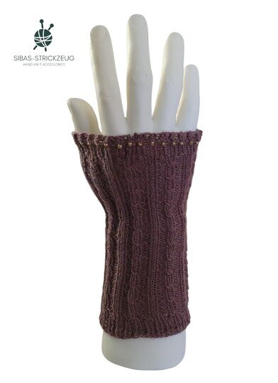 Armstulpen stricken – Anleitung Morgentau mit edlem Perlenabschluss