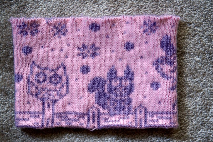 Knitting pattern children's scarf (loop/snood) "Snow Friends" Highland Cow