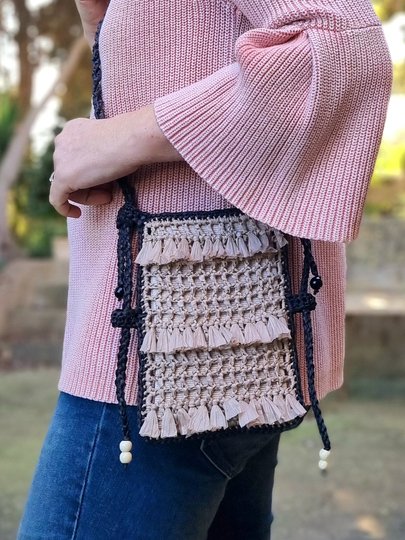 T26 Mini Raffia Crossbody Bag – Crochet Pattern for Phone Bag