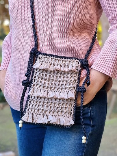 T26 Mini Raffia Crossbody Bag – Crochet Pattern for Phone Bag