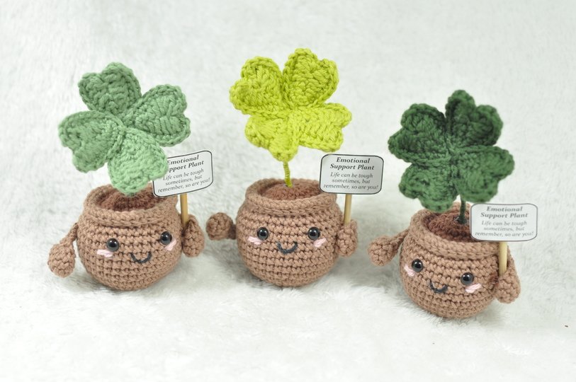 Häkelanleitung Kleeblatt mit Spruch *Glücksbringer*