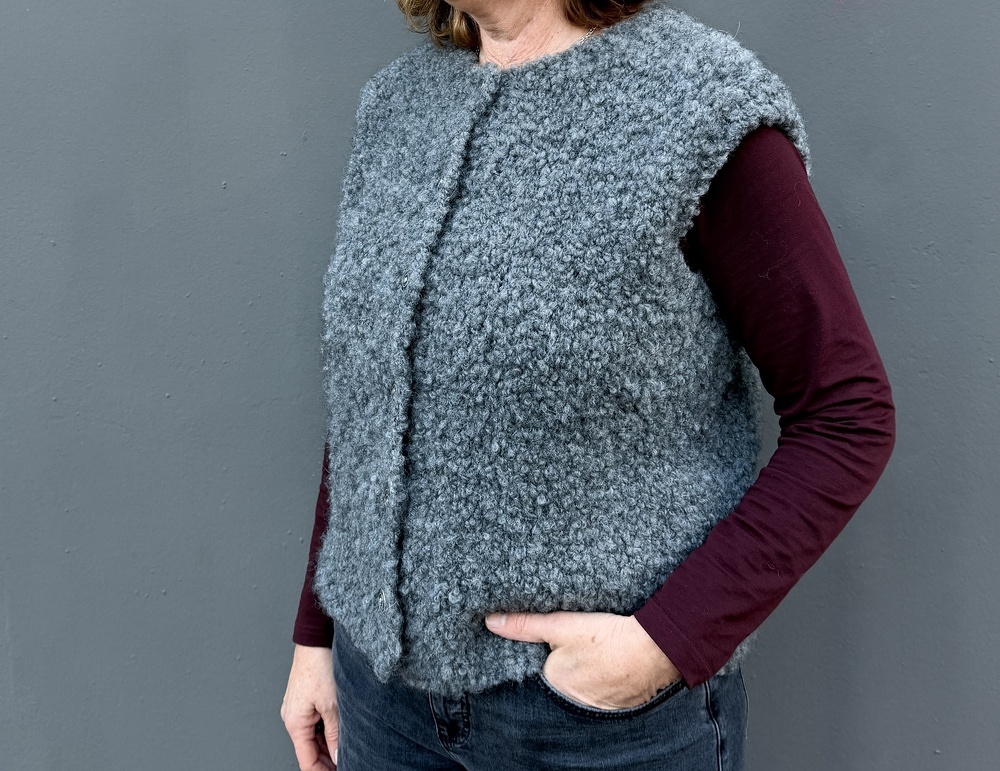 Strickanleitung Bouclé-Weste RILANA, Größe 36-46