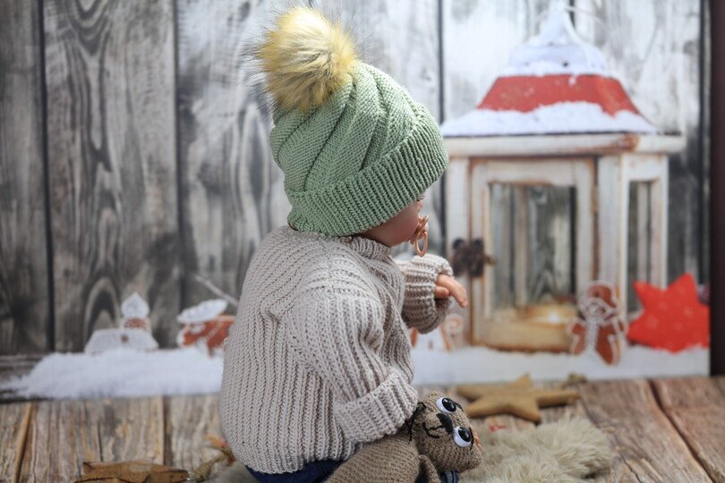 Winter hat in spiral pattern No. 005.