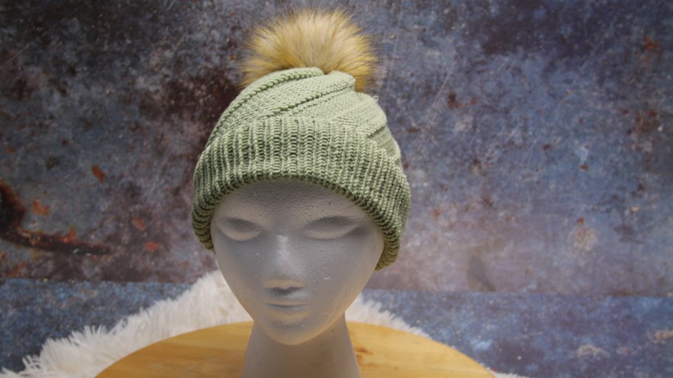 Winter Mütze im Spiral Muster No. 005