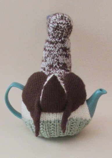 TeaCosyFolk's Blue-Footed Booby Tea Cosy Knitting Pattern