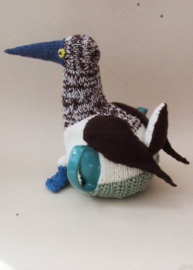 TeaCosyFolk's Blue-Footed Booby Tea Cosy Knitting Pattern