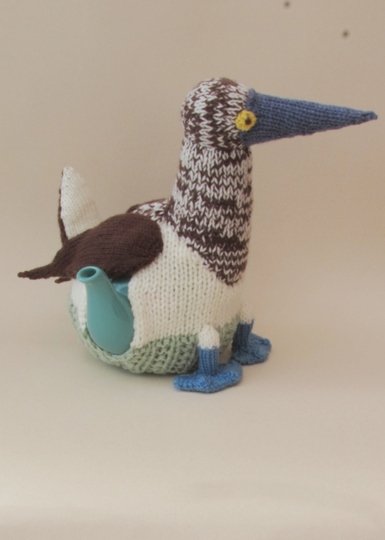 TeaCosyFolk's Blue-Footed Booby Tea Cosy Knitting Pattern