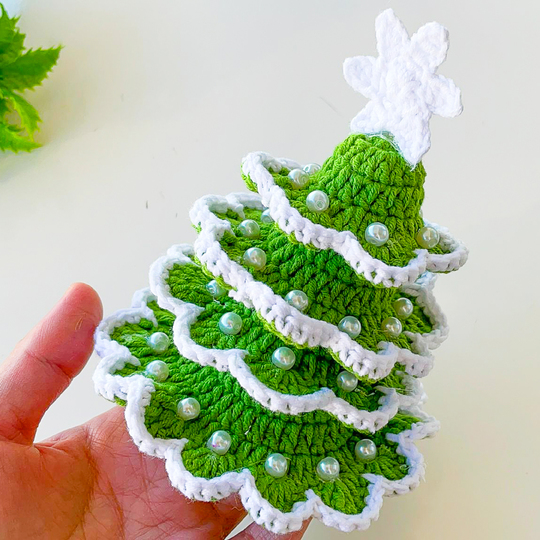 Crochet Christmas Tree Pattern - DIY Decor-Beginner-Friendly Amigurumi Deco