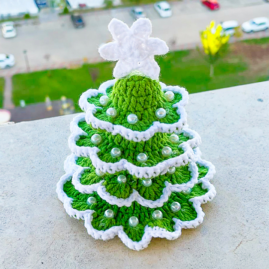 Crochet Christmas Tree Pattern - DIY Decor-Beginner-Friendly Amigurumi Deco