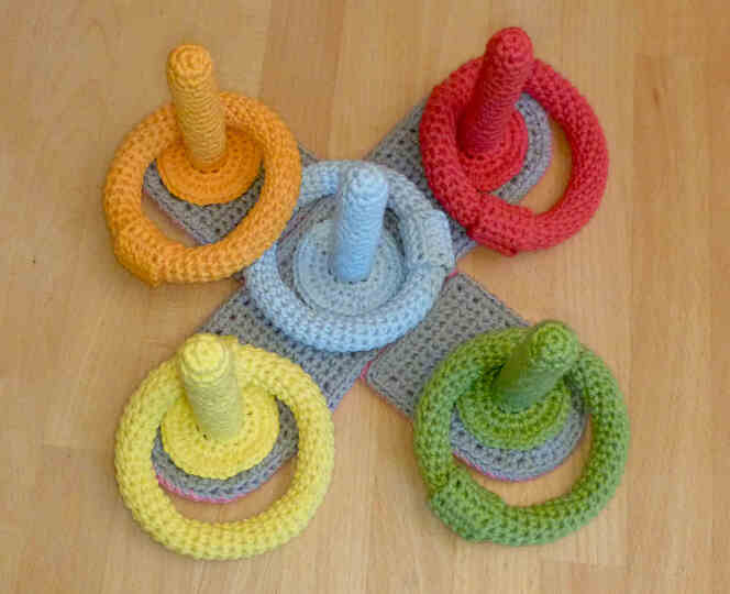 Häkelanleitung Ringwurfspiel für drinnen und draußen, Motorikspiel