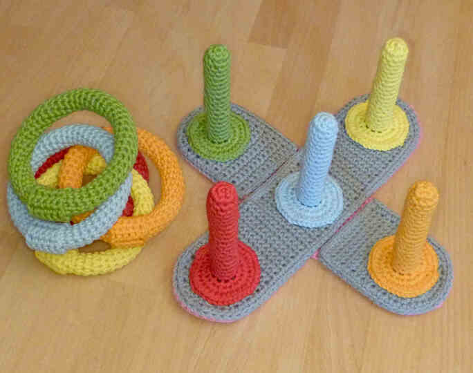 Häkelanleitung Ringwurfspiel für drinnen und draußen, Motorikspiel