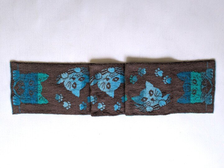 Scarf "Cat Gang" - double sided knitting pattern