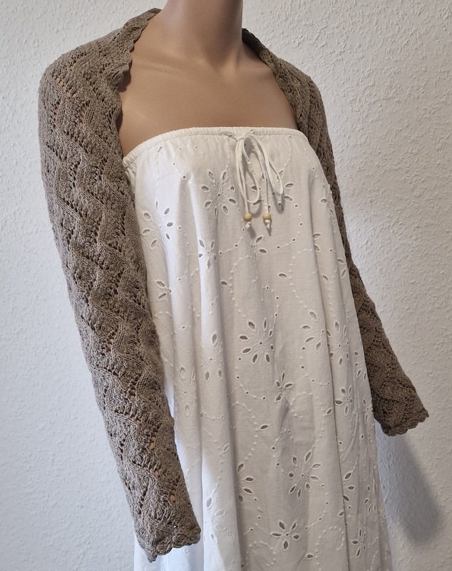 Strickanleitung für das Schulterjäckchen "Honeymoon" - Bild 8