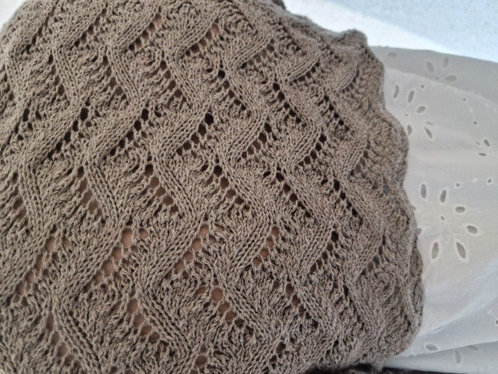 Strickanleitung für das Schulterjäckchen "Honeymoon"