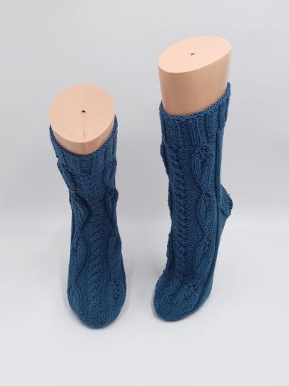 Sockenanleitung "Tränen der", für Maschenzahlen 40 bis 72, Musterssatz 20 M