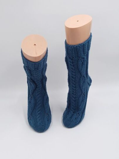 Sockenanleitung "Tränen der", für Maschenzahlen 40 bis 72, Musterssatz 20 M