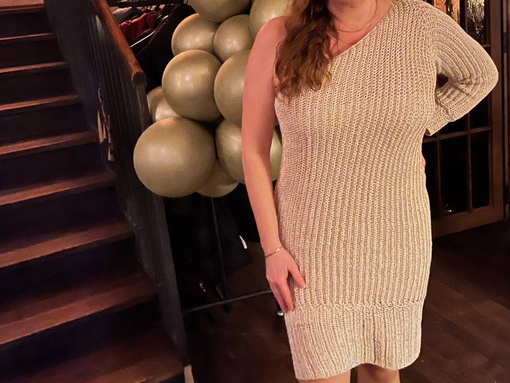 Crochet Pattern One-Shoulder-Dress "Golden Aura"