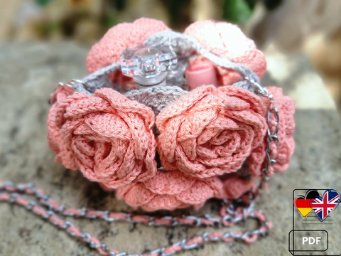 T28 Häkelanleitung. Miniaturhafte Umhängetasche. Granny Square. 3D Motiv.