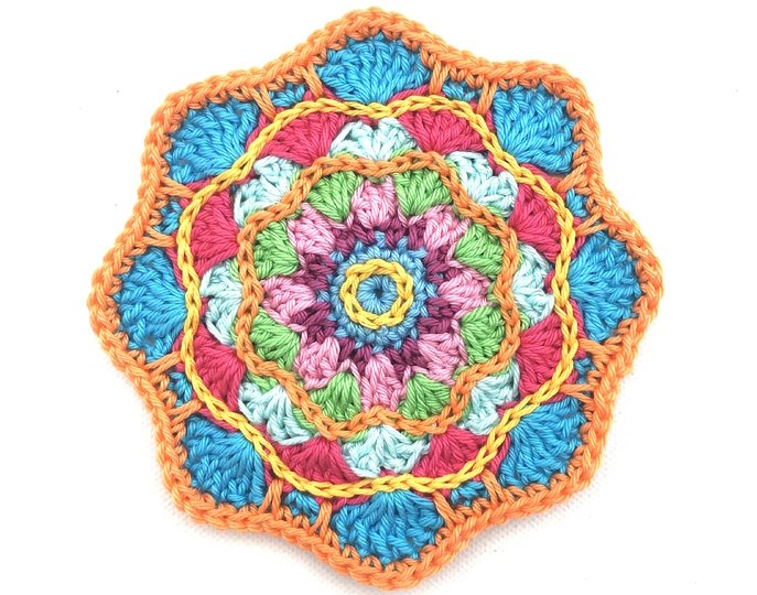 Crochet Pattern "Mandala Mood", 4 designs for pillows, coaster, decoration