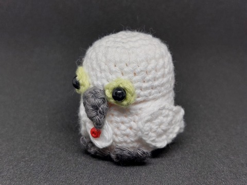 Anleitung zum Häkeln einer Schneeeule um ein leeres Ü-Ei