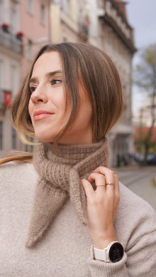 Knit a Mini Shawl in the Sophie Scarf Trend with Video Tutorial