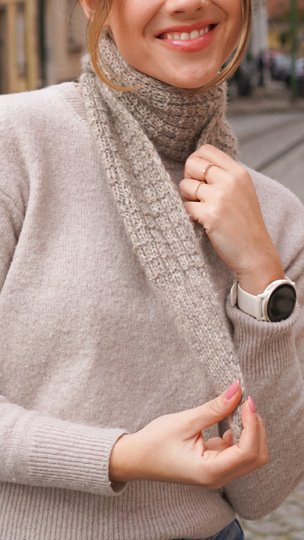Knit a Mini Shawl in the Sophie Scarf Trend with Video Tutorial