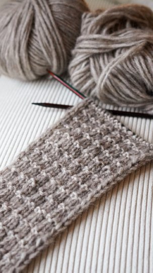 Minituch im Sophie-Scarf-Trend stricken mit Videoanleitung