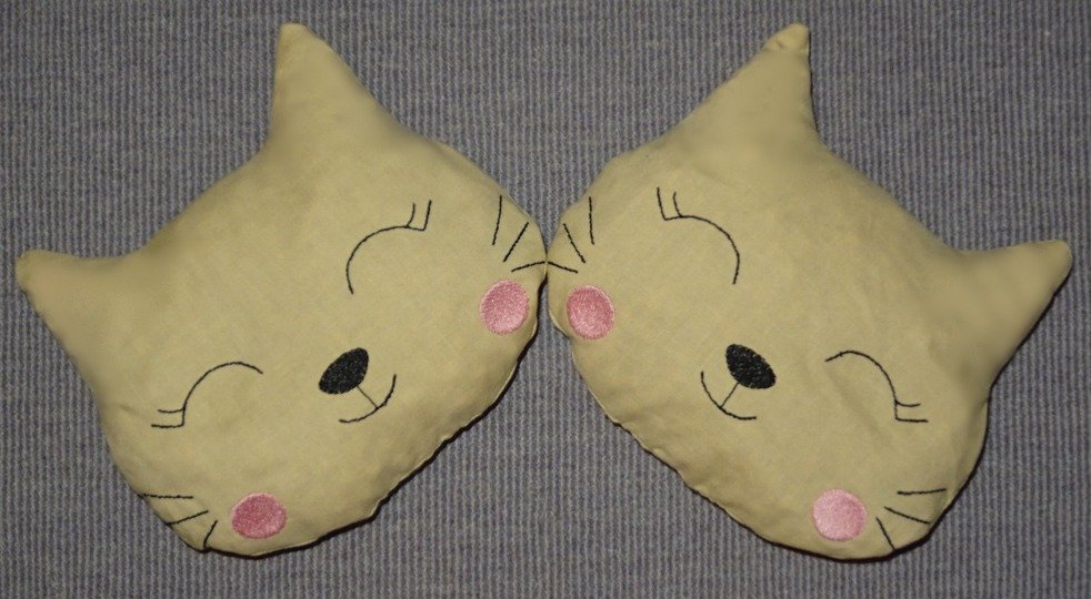 Stickdatei - Katze 4 ITH in 5 Gr. Kissen Kirschkernkissen