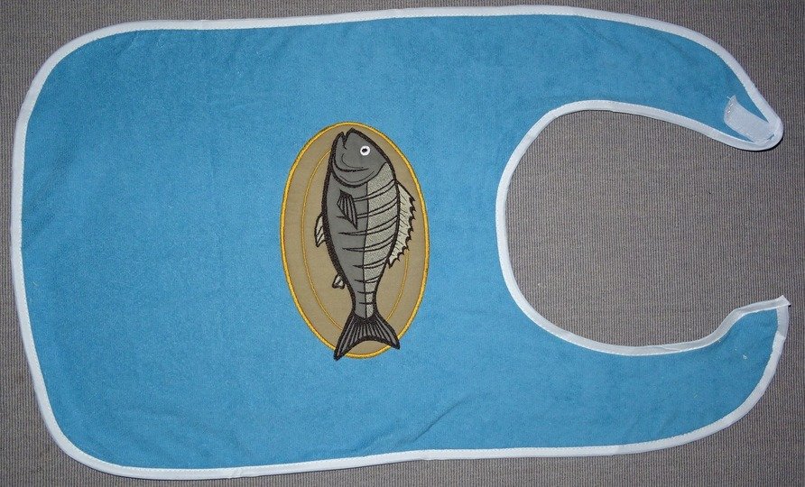 Stickdatei -  Fisch auf dem Teller