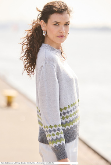 Pulli mit Jacquardbordüre