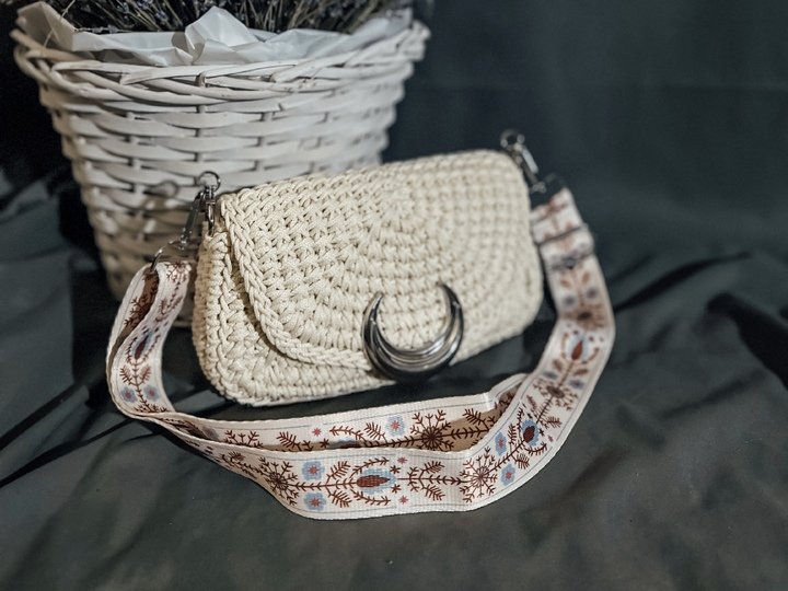 Crochet pattern brick handbag with ring clasp PDF and video tutorial
