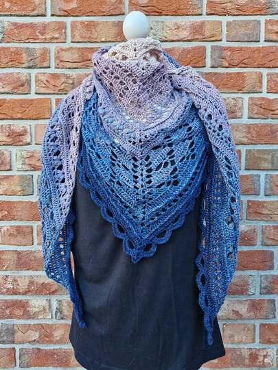 Crochet Pattern Triangular Scarf "Abia"